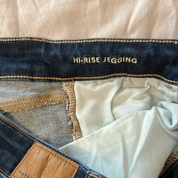American Eagle dark wash jeans. Size 6 regular - Picture 5 of 7